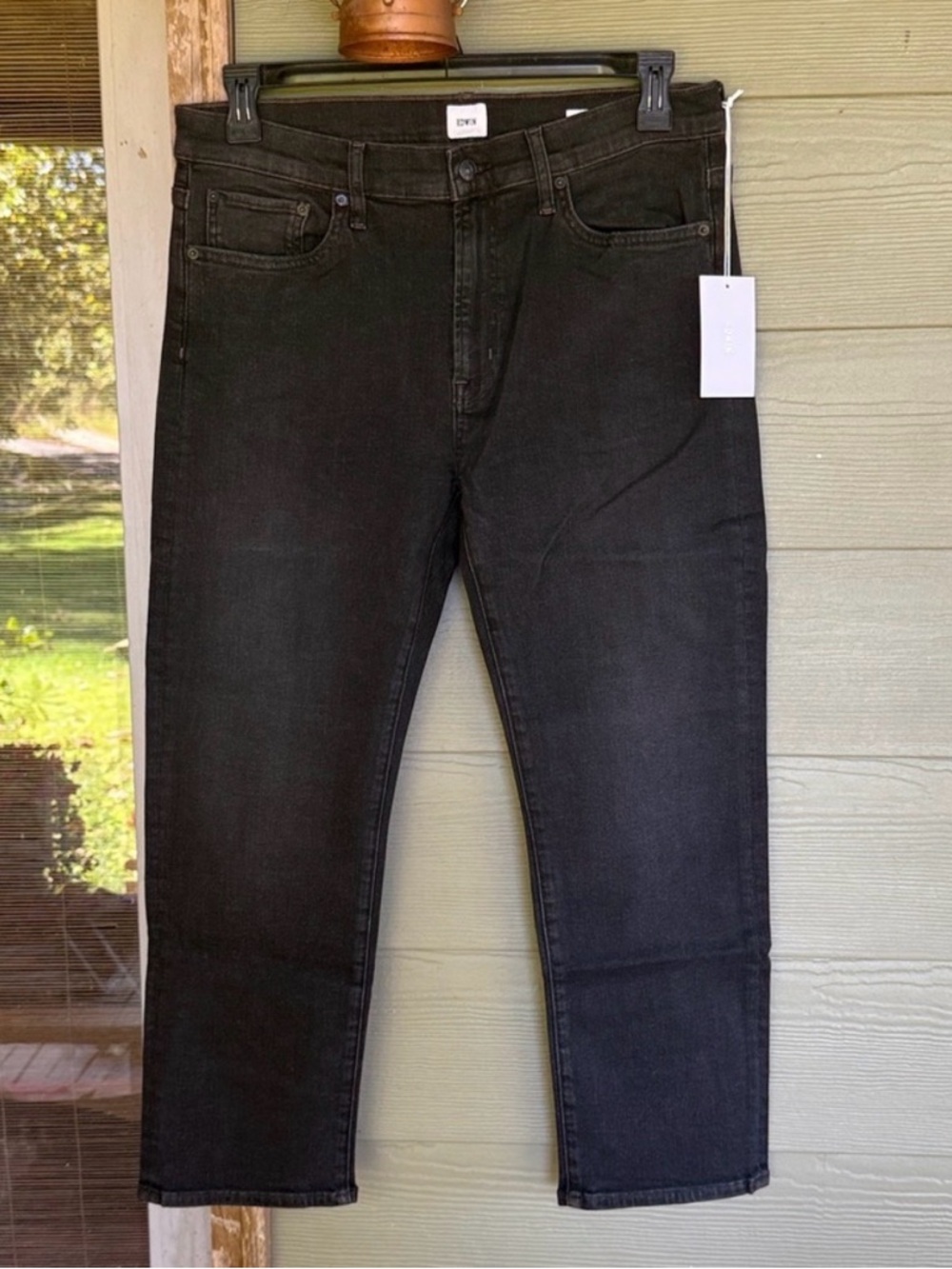 Edwin “Elin” Cropped Jeans in Blackstone